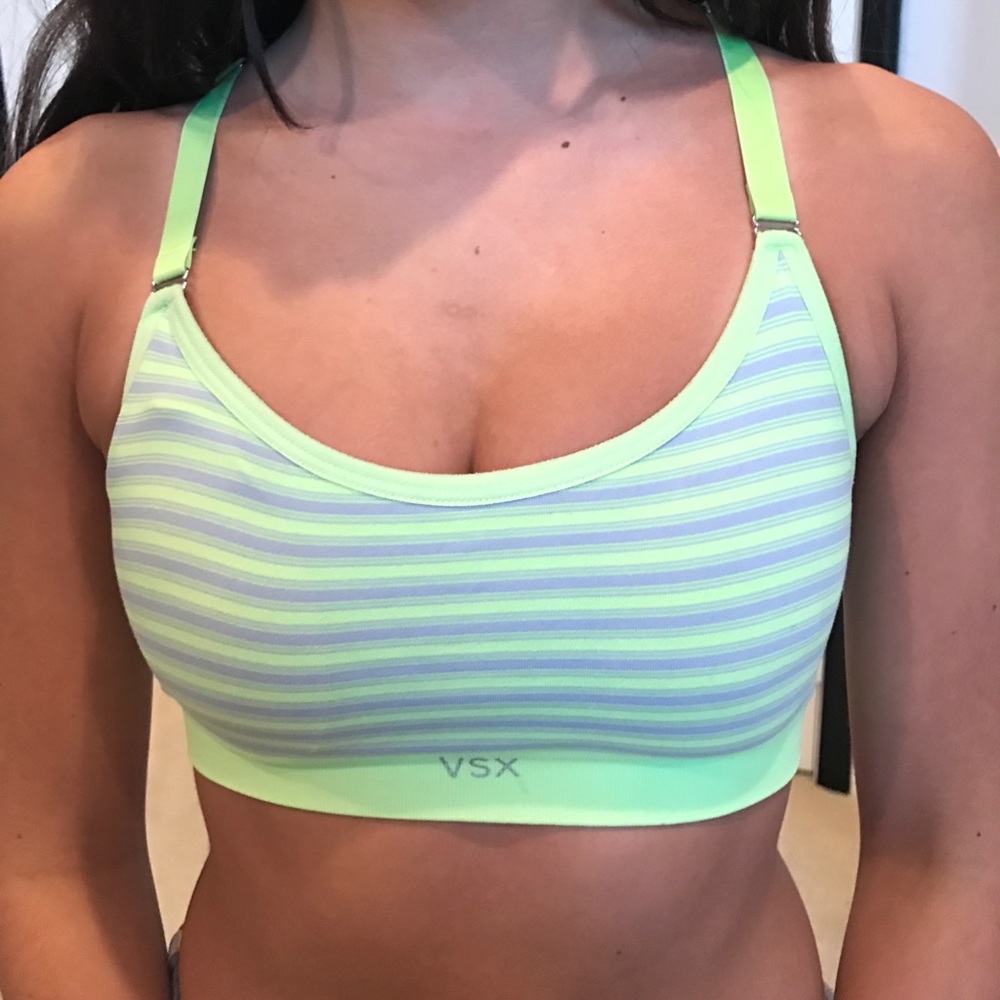 Sports bra