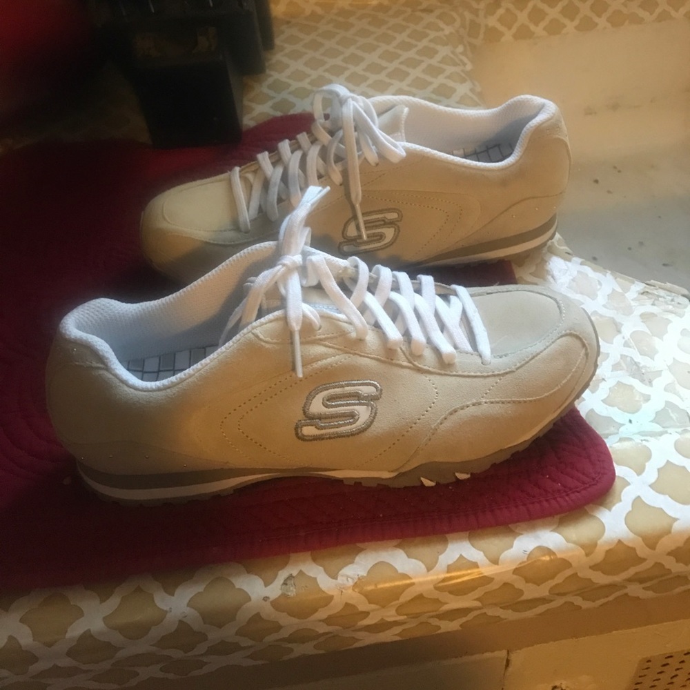 Skechers shoes