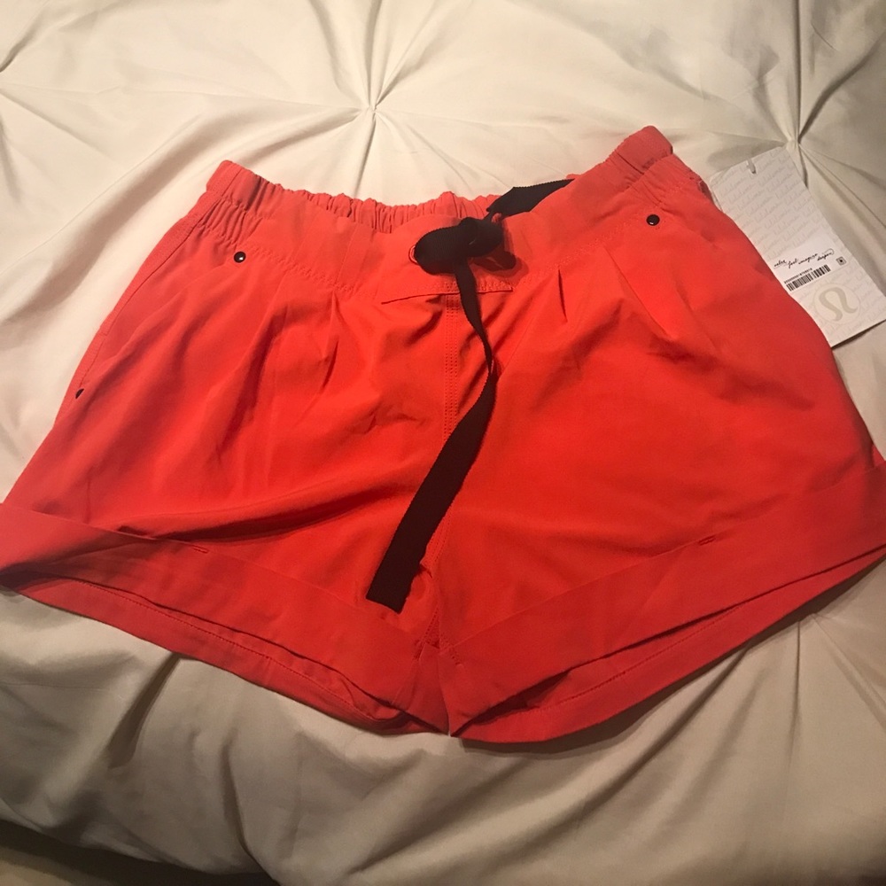 Lululemon short