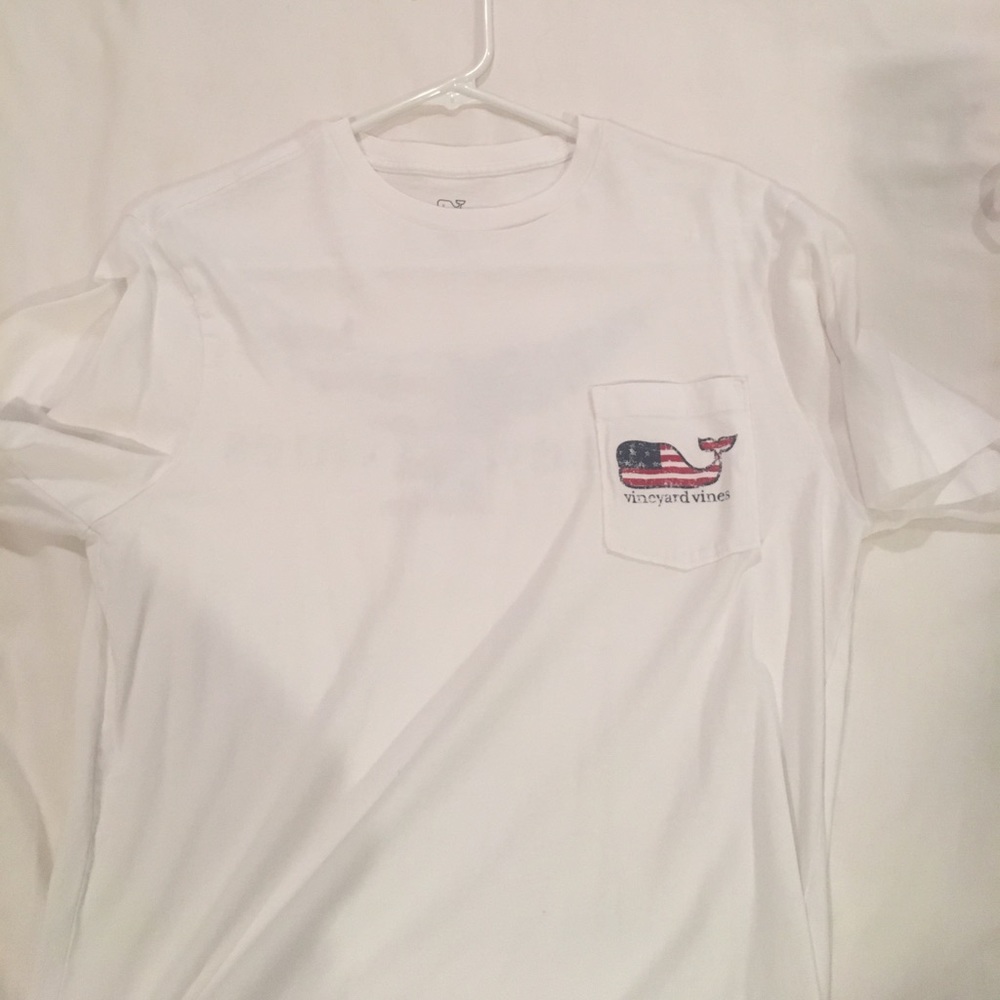 Vineyard Vines Tee