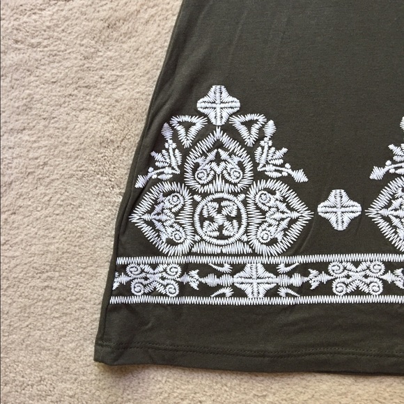 Bell Sleeved Olive Patterned Dress - Picture 3 of 4