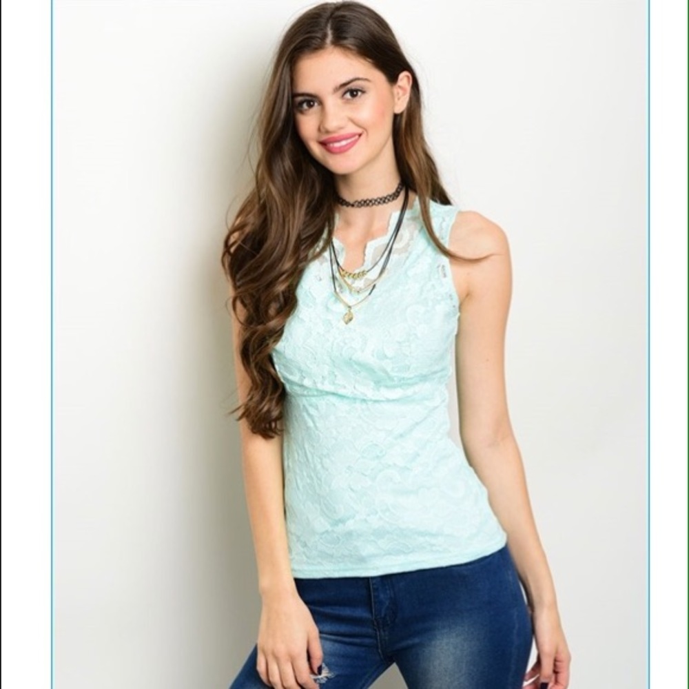 Gorgeous mint lace tank - Picture 7 of 7
