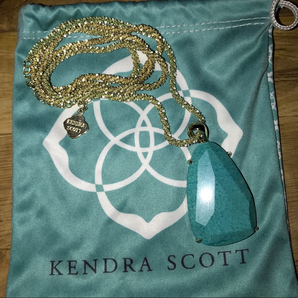 Kendra Scott Turquoise Pendant