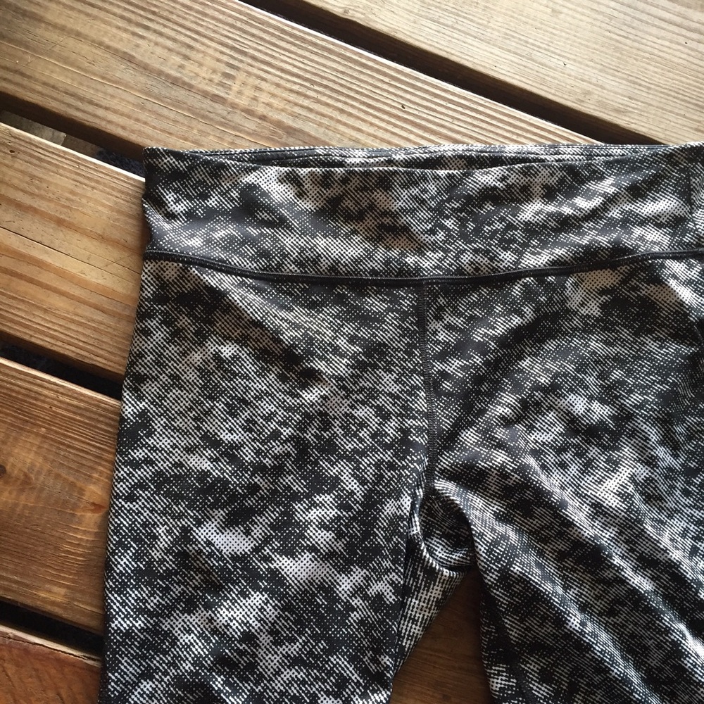 Black & White Workout Leggings