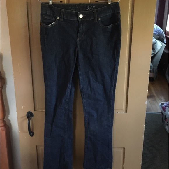 Dark wash women's jeans. - Picture 1 of 4