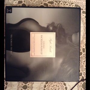 Victoria's Secret Strapless Backless Push Up Bra