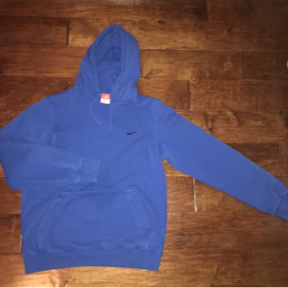 Medium Vintage Nike Hoodie - Picture 2 of 2