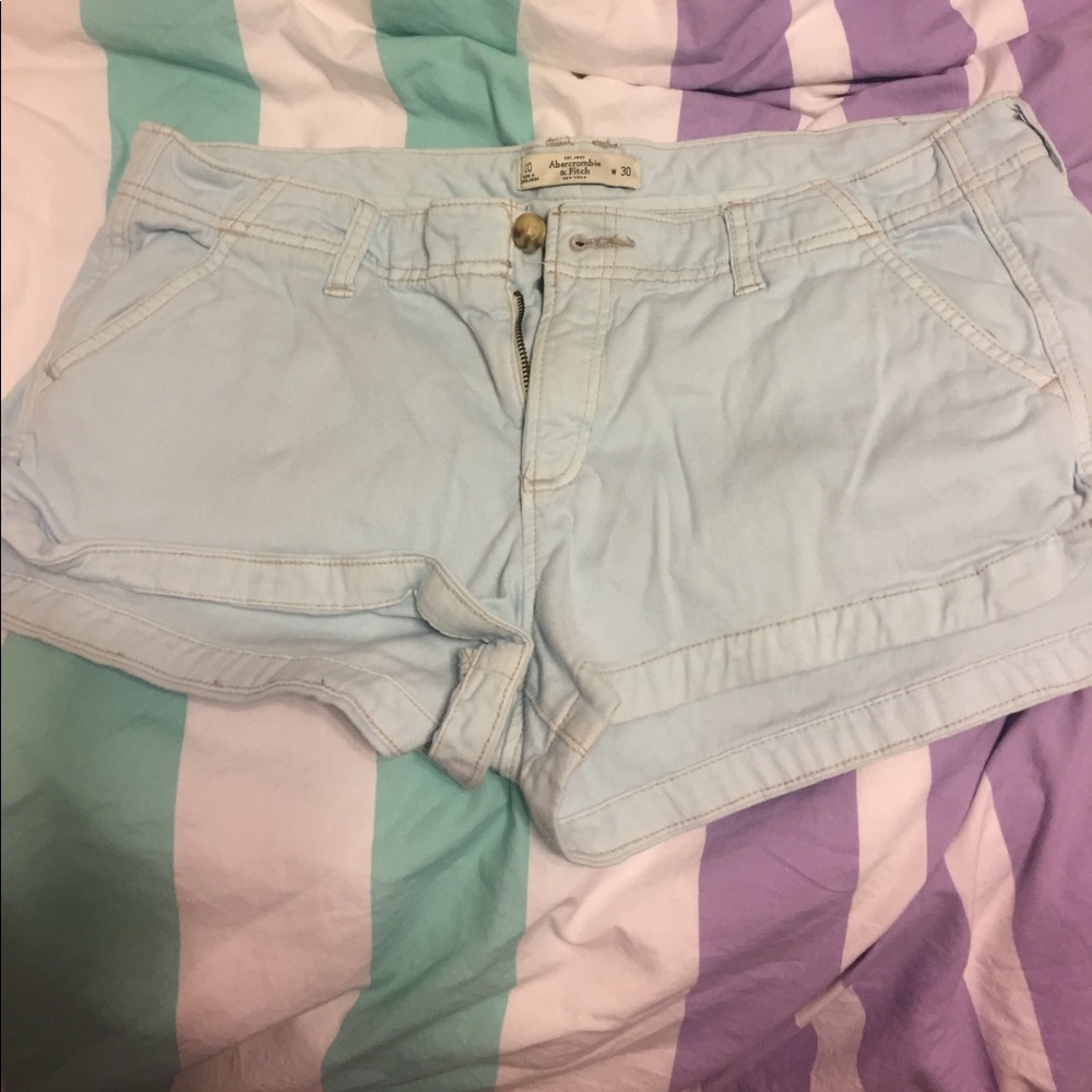 Abercrombie khaki shorts size 10/30