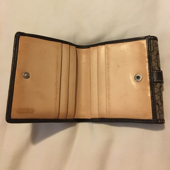 Authentic COACH small brown canvas logo wallet - Picture 3 of 7