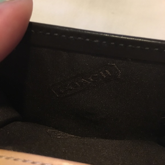 Authentic COACH small brown canvas logo wallet - Picture 7 of 7