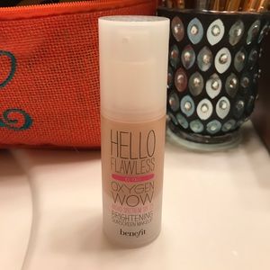 Benefit Hello Flawless