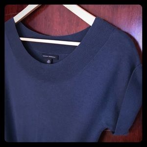 Elegant Banana Republic sweater - short sleeves