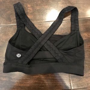 Lululemon sports bra