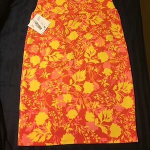 Lularoe Cassie Medium