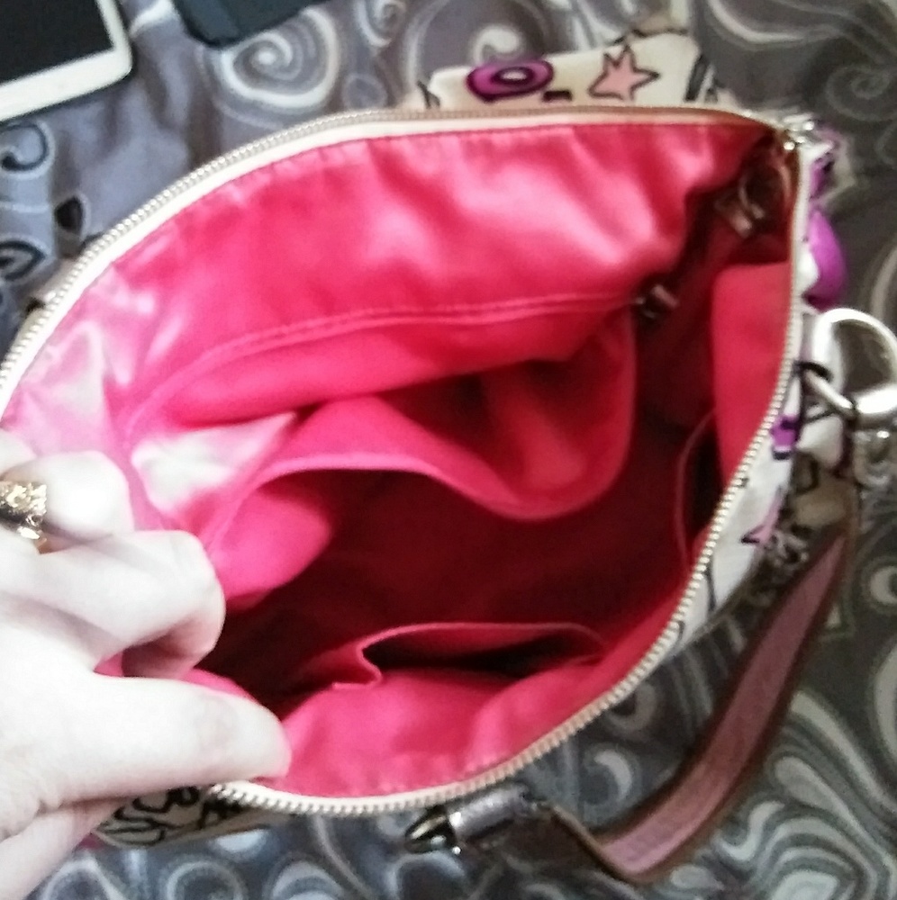 Purse - Picture 2 of 3