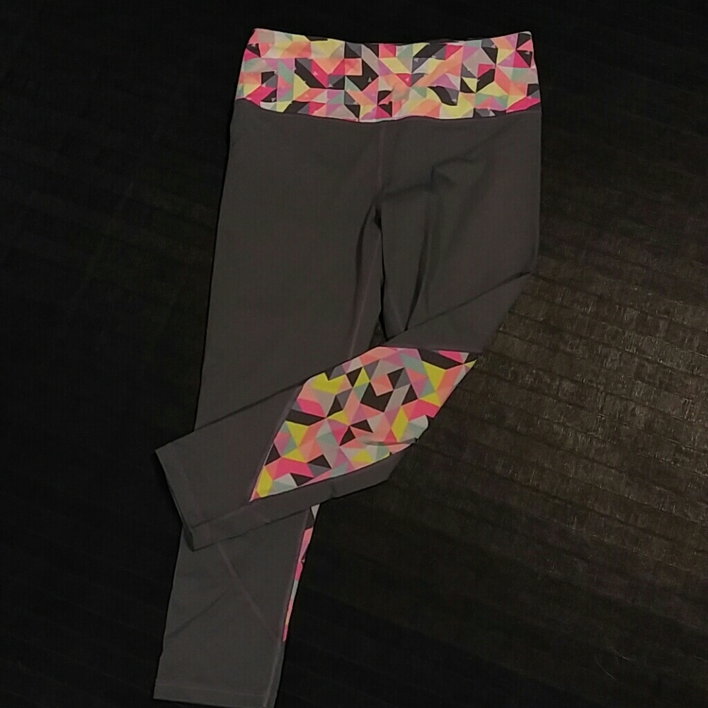 VSX Knockout Capri with Mesh Inset