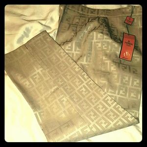 fendi capri pants