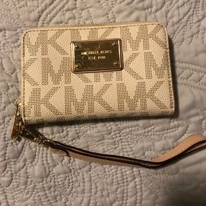 Michael Kors wristlet