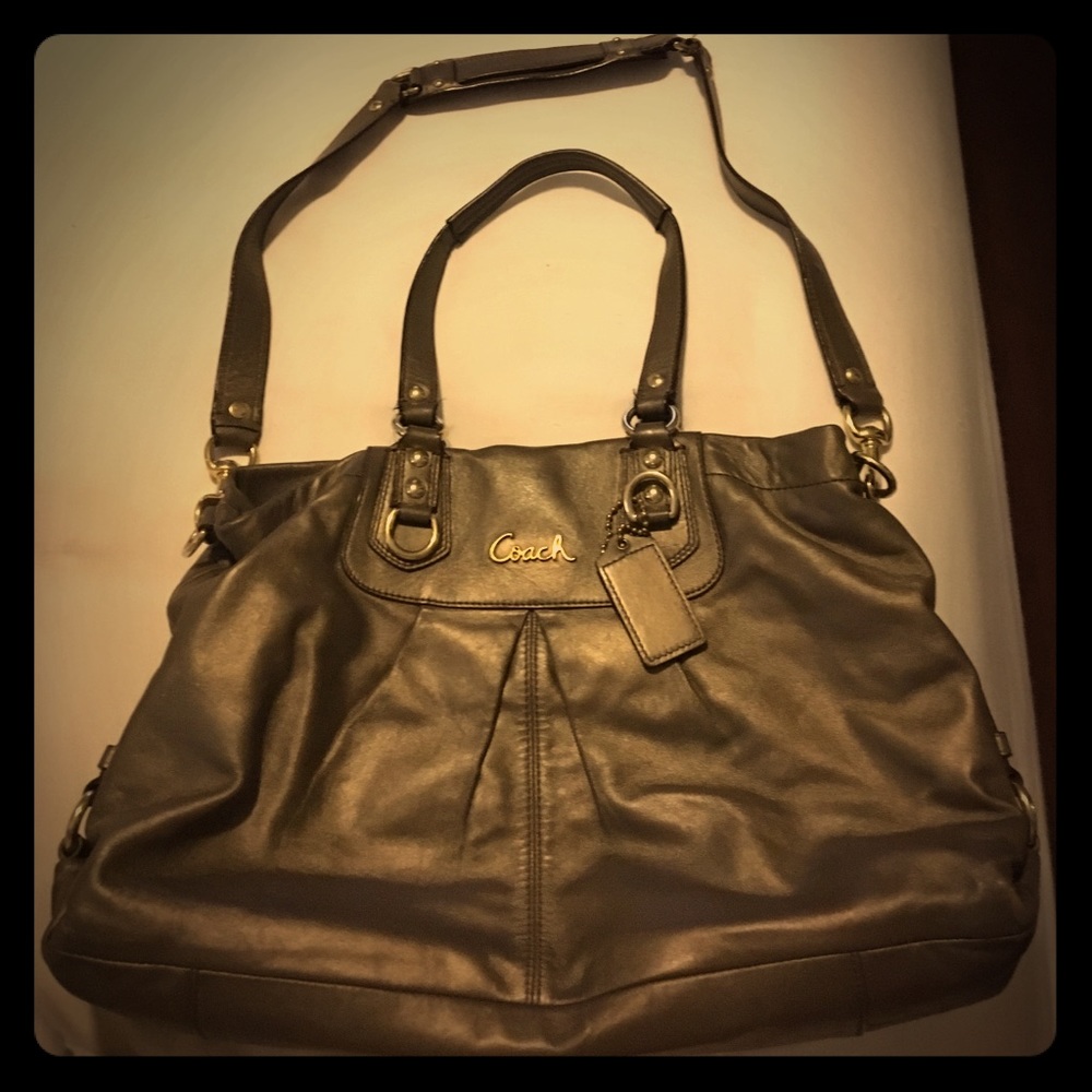 Authentic COACH bronze leather satchel 👛