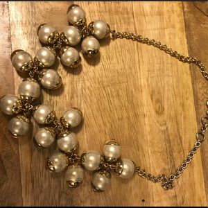 FLASH SALE 💕 J. Crew Pearl Statement Necklace