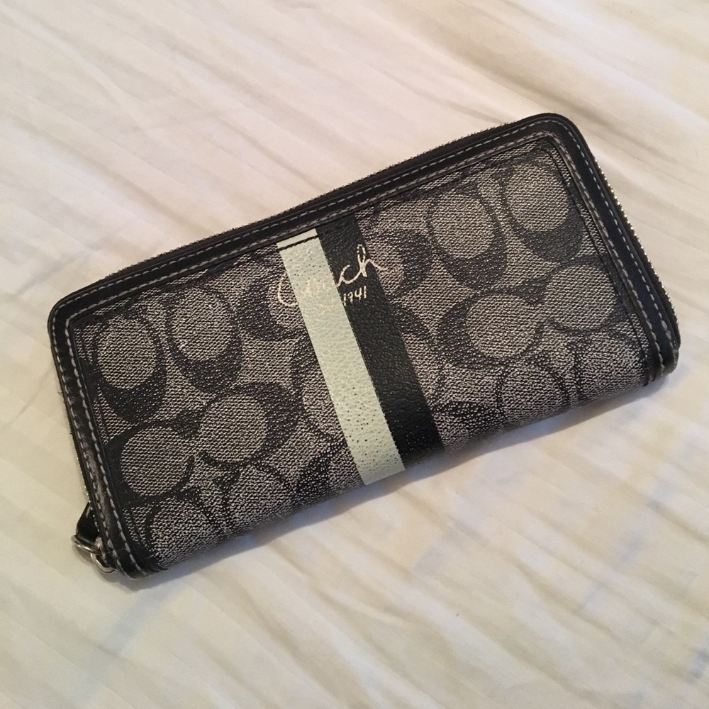 Very old coach wallet but still in good shape. B&W