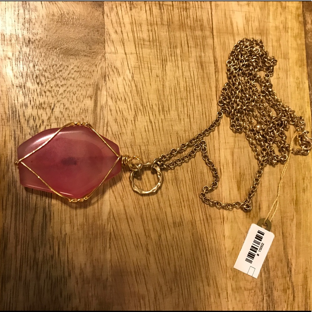 FLASH SALE 💕 Pink Gemstone Long Necklace