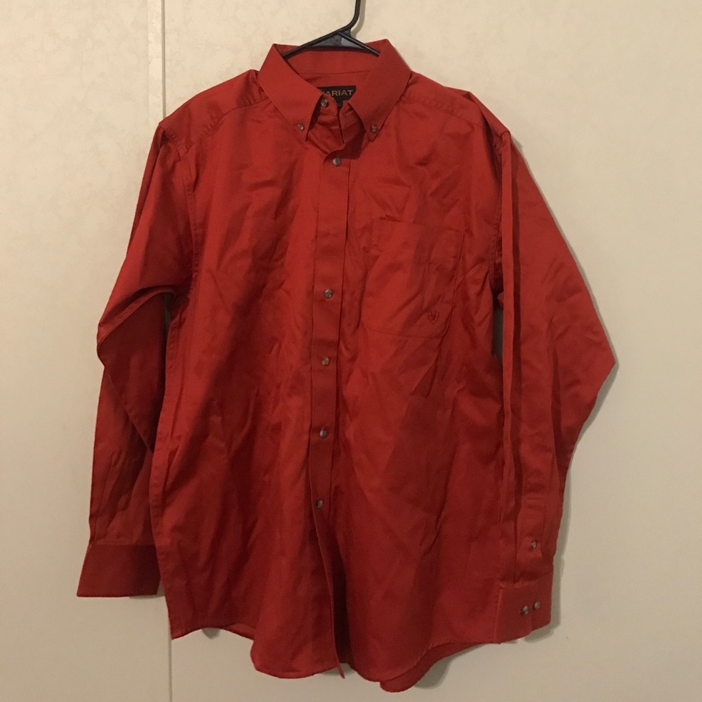 Long sleeve Ariat collared shirt