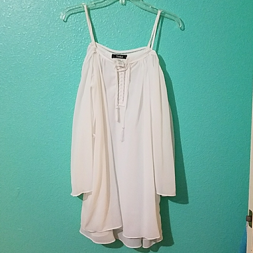 White "Flowy" Blouse