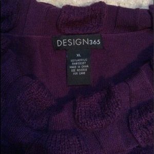 Design 365 Sweaters - Woman's Design 365 cowl neck sweater. Design 365 Sweaters - Woman's Design 365 cowl neck sweater.