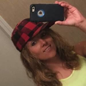 Meet your Posher, Crystal