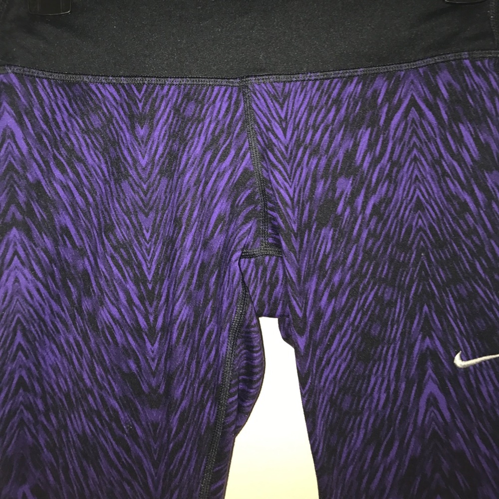 (S) Purple zebra Nike yoga pants