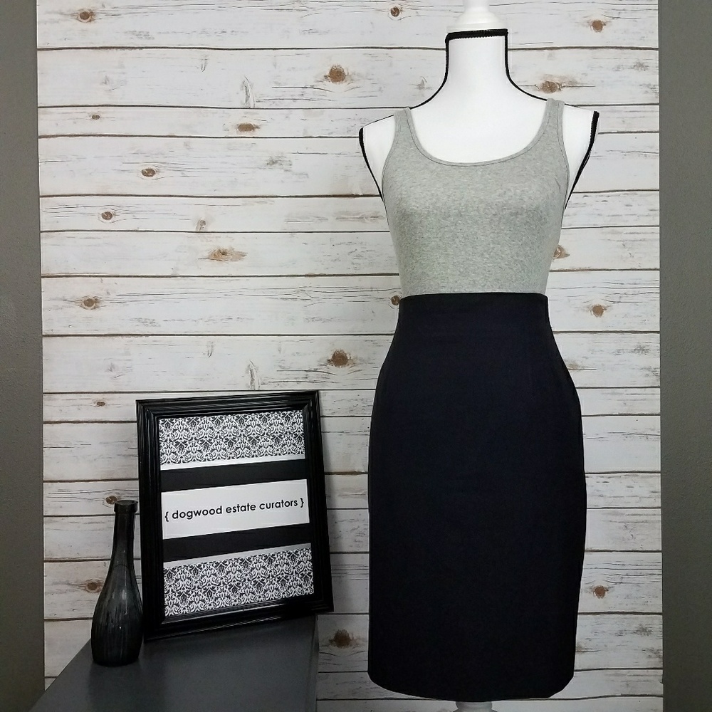 {Jones New York) Navy Pencil Skirt-Size 12