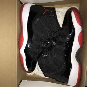 Air Jordan Retro 11 Bred size 5.5