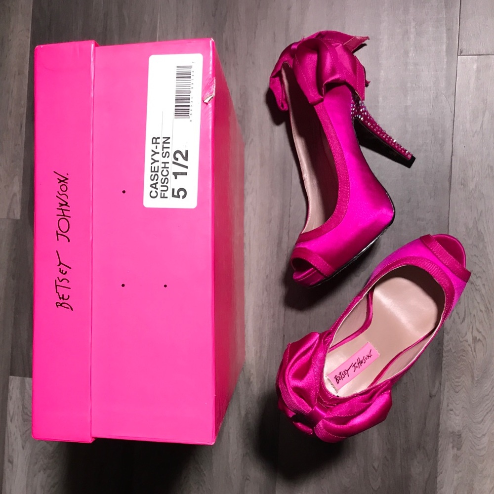 Betsy Johnson Fuschia Heels w/ Crystal Detail 5.5