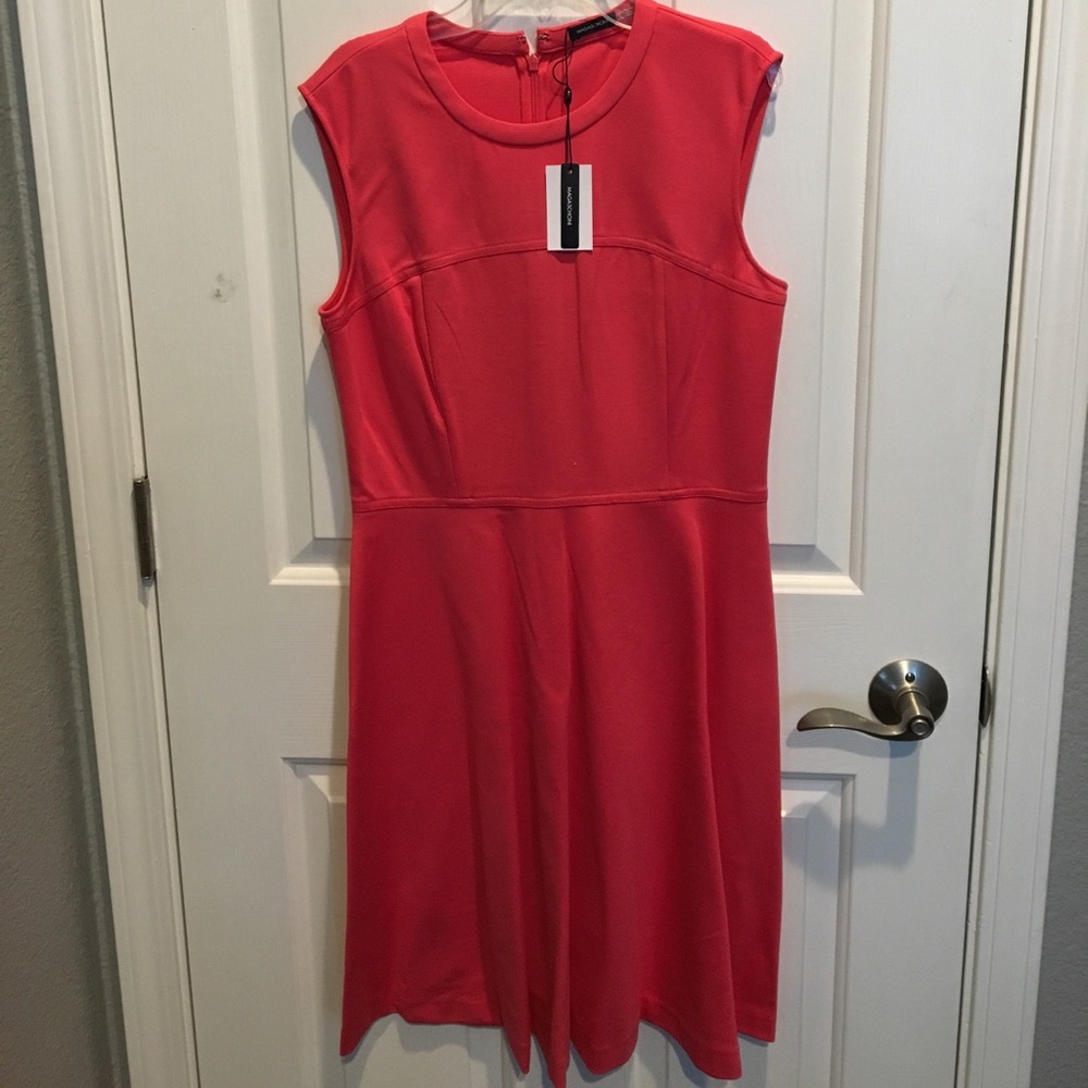 🌼Magaschoni Sleeveless  A-Line Dress