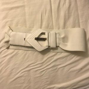urban outfitters cream white belt