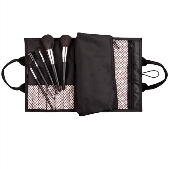 Mary Kay Makeup - Mary Kay Brush Collection Mary Kay Makeup - Mary Kay Brush Collection