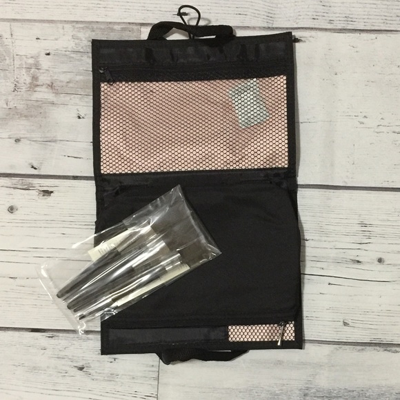 Mary Kay Makeup - Mary Kay Brush Collection Mary Kay Makeup - Mary Kay Brush Collection