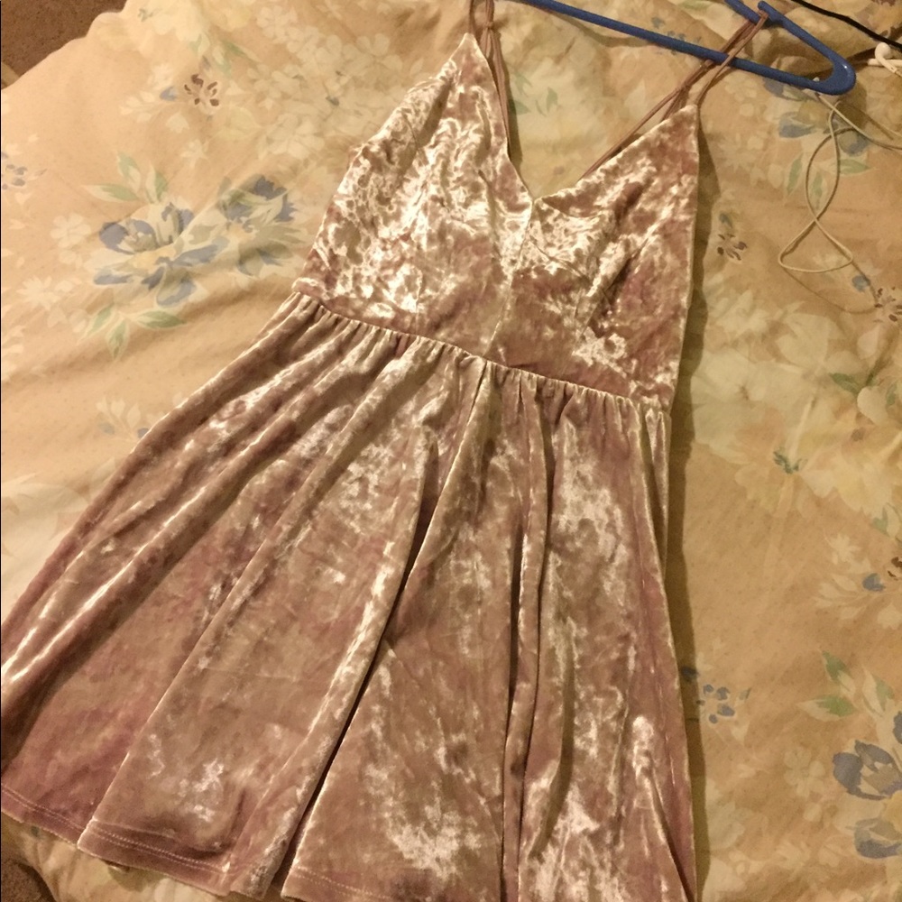 Forever 21 Velvet romper NWT