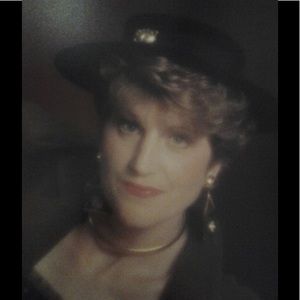 Meet your Posher, Monica