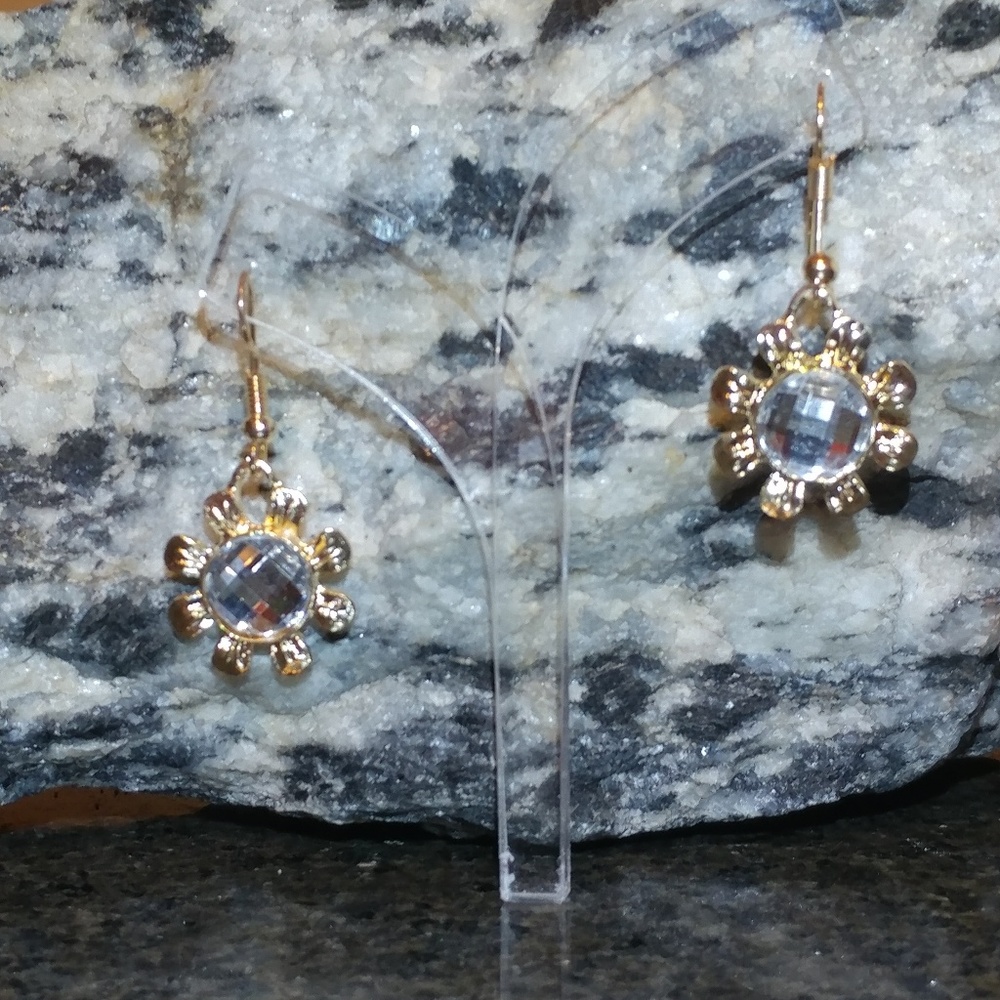 Woman's vintage style necklace - Picture 3 of 4