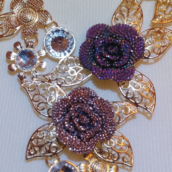 Woman's vintage style necklace - Picture 2 of 4