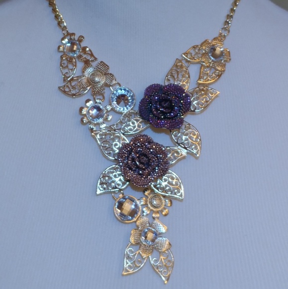 Woman's vintage style necklace - Picture 4 of 4