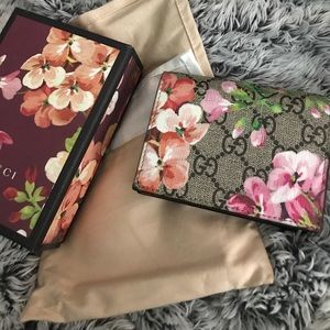 Gucci Blooms Collection