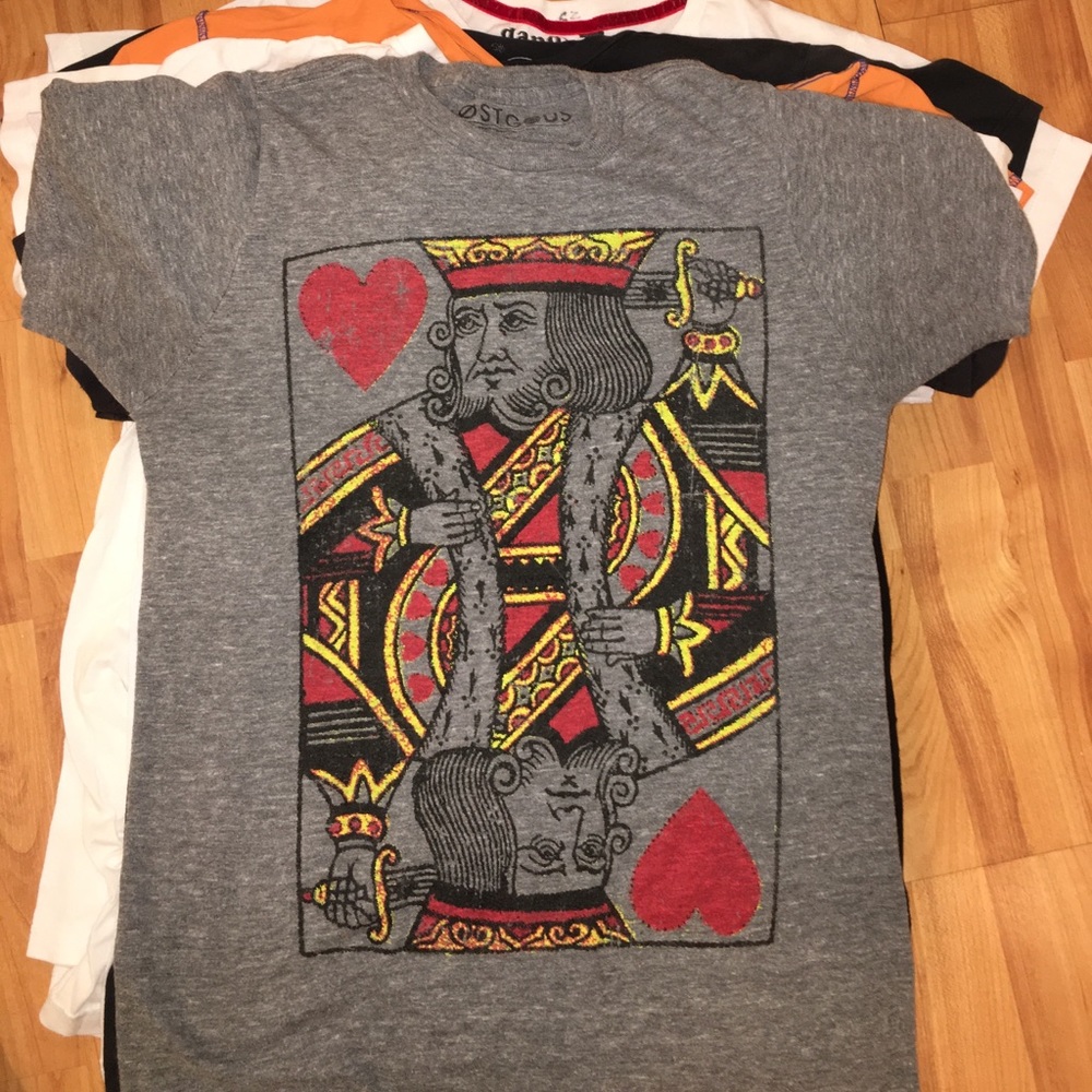 15 Graphic Tees