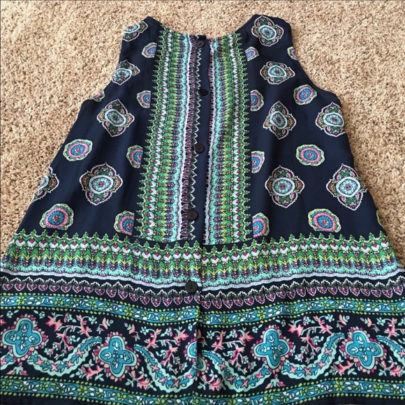 Pretty summer top - Picture 3 of 4