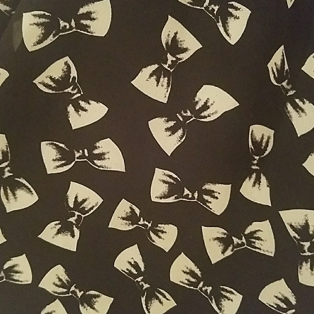 Girls dress - Picture 2 of 4