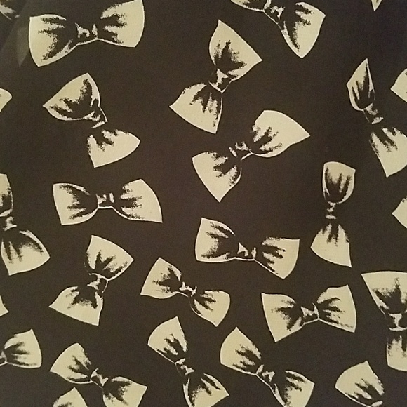 Girls dress - Picture 2 of 4