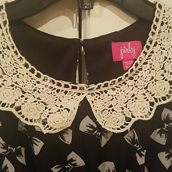 Girls dress - Picture 3 of 4