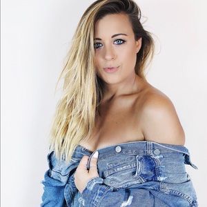 Meet your Posher, Lauren